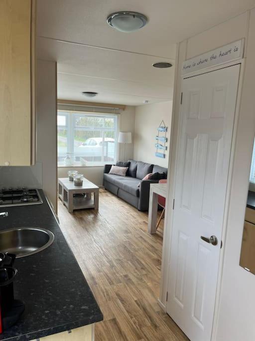 Chalet + Tiny House Nabij Strand Petten Dış mekan fotoğraf