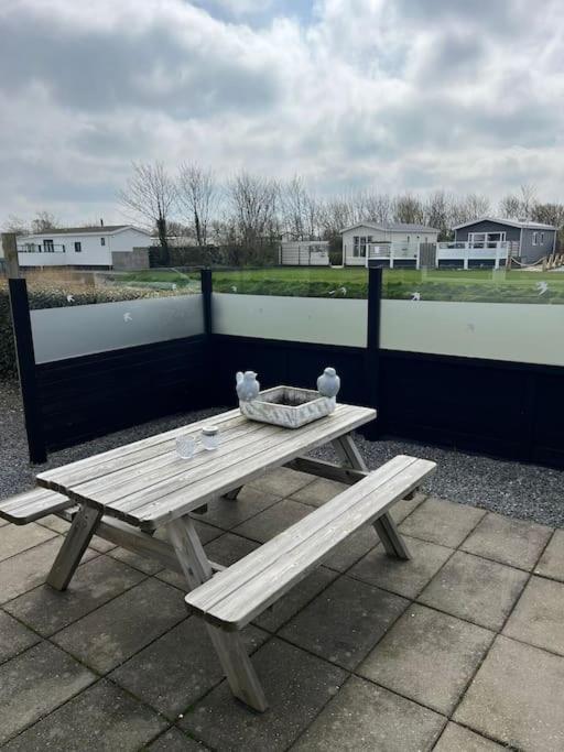 Chalet + Tiny House Nabij Strand Petten Dış mekan fotoğraf