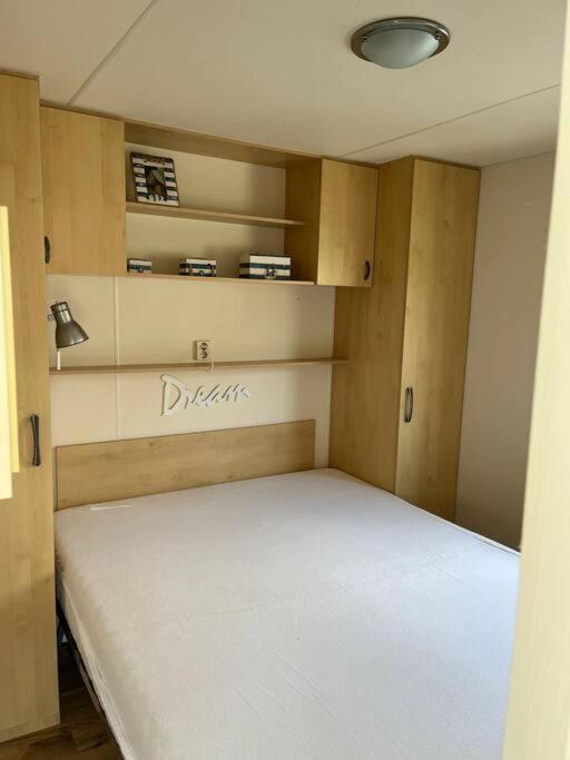 Chalet + Tiny House Nabij Strand Petten Dış mekan fotoğraf